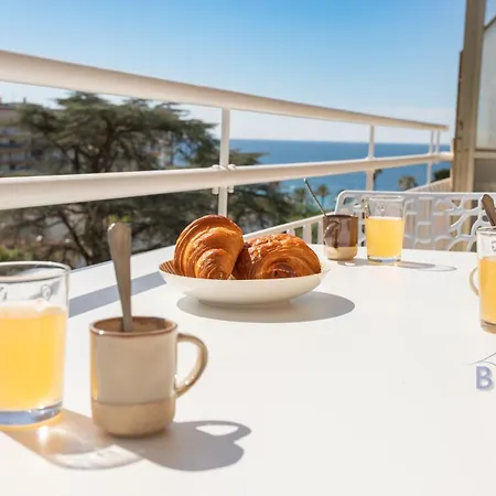 Cozy Renovated With Sea View Lägenhet *