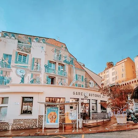 Cozy Renovated With Sea View Cannes