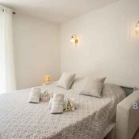 Lägenhet Cozy Renovated With Sea View *