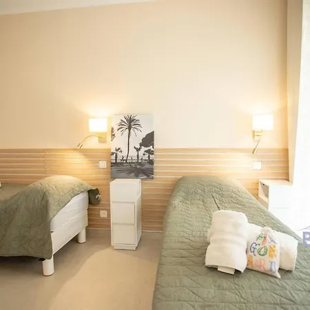 Cozy Renovated With Sea View *