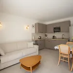 Apartman Cozy Renovated With Sea View *